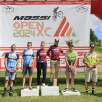 Podium LEADERS